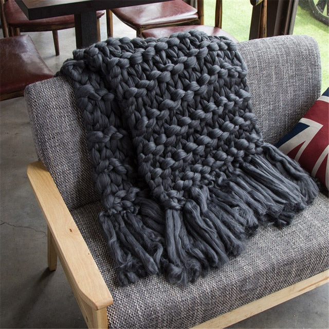 Chunky Tassel Blanket